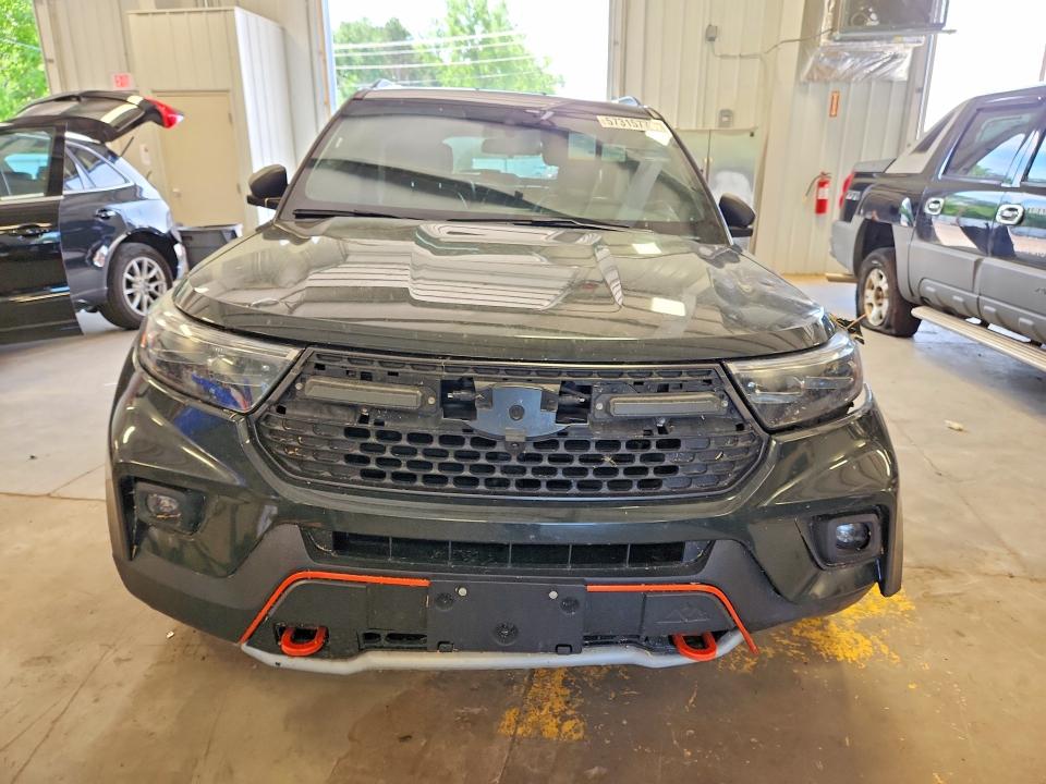Photo 5 from auction – 2022 FORD EXPLORER with VIN 1FMSK8JH0NGC00666