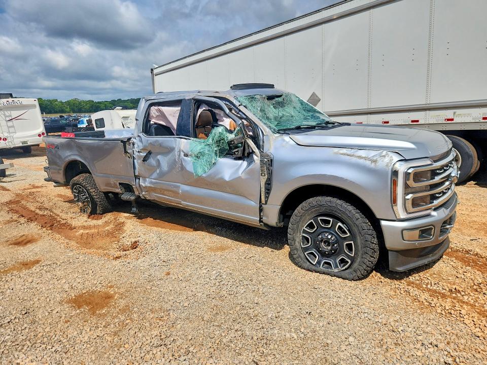 Photo 4 from auction – 2024 FORD F250 with VIN 1FT8W2BN7REE06640
