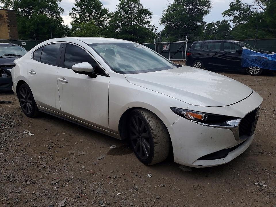Photo 4 from auction – 2023 MAZDA 3 with VIN 3MZBPABM8PM364441