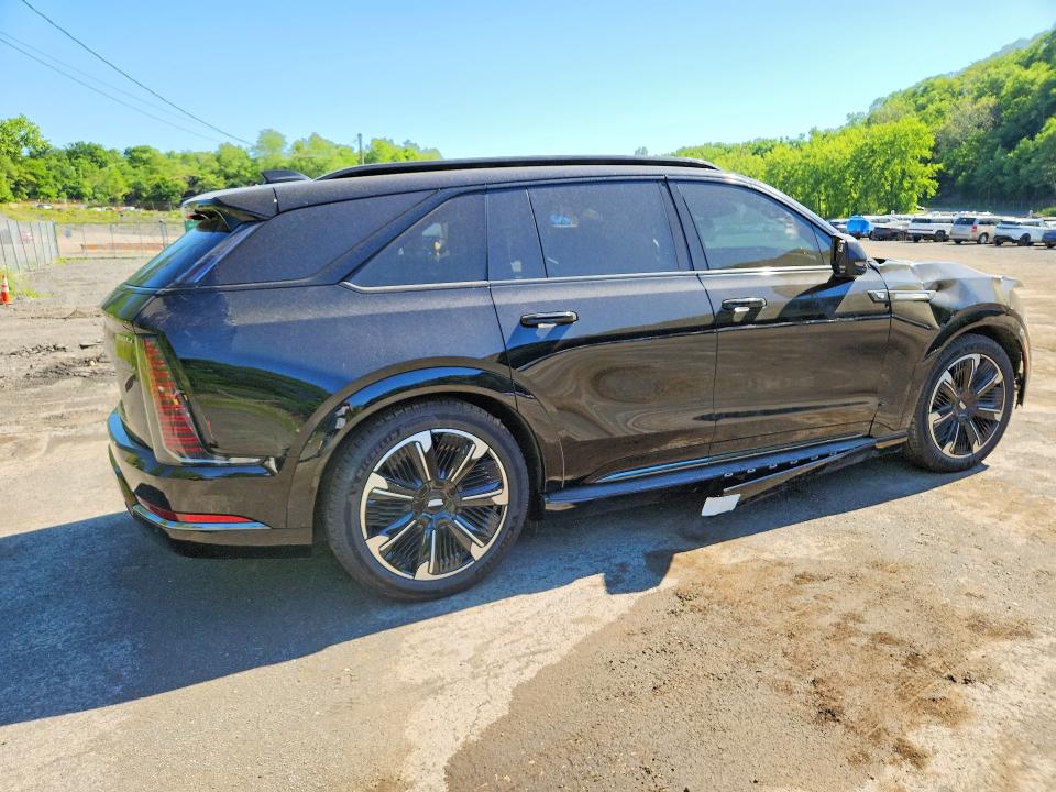 Photo 3 from auction – 2025 CADILLAC ESCALADE IQ with VIN 1GYTEFKL1SU100607