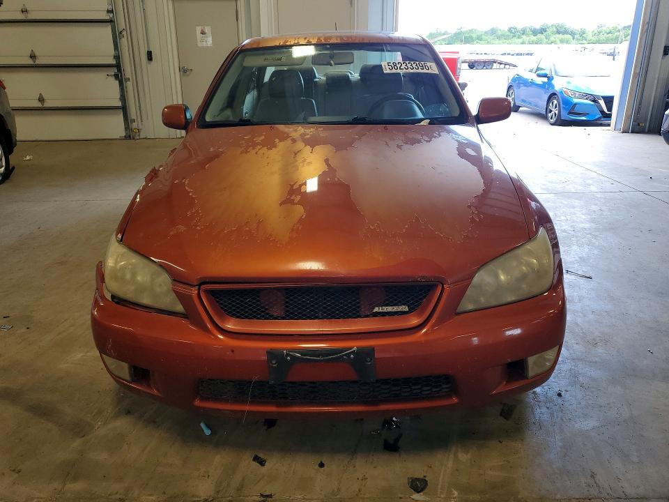 Photo 5 from auction – 2001 LEXUS IS with VIN JTHBD182910001625