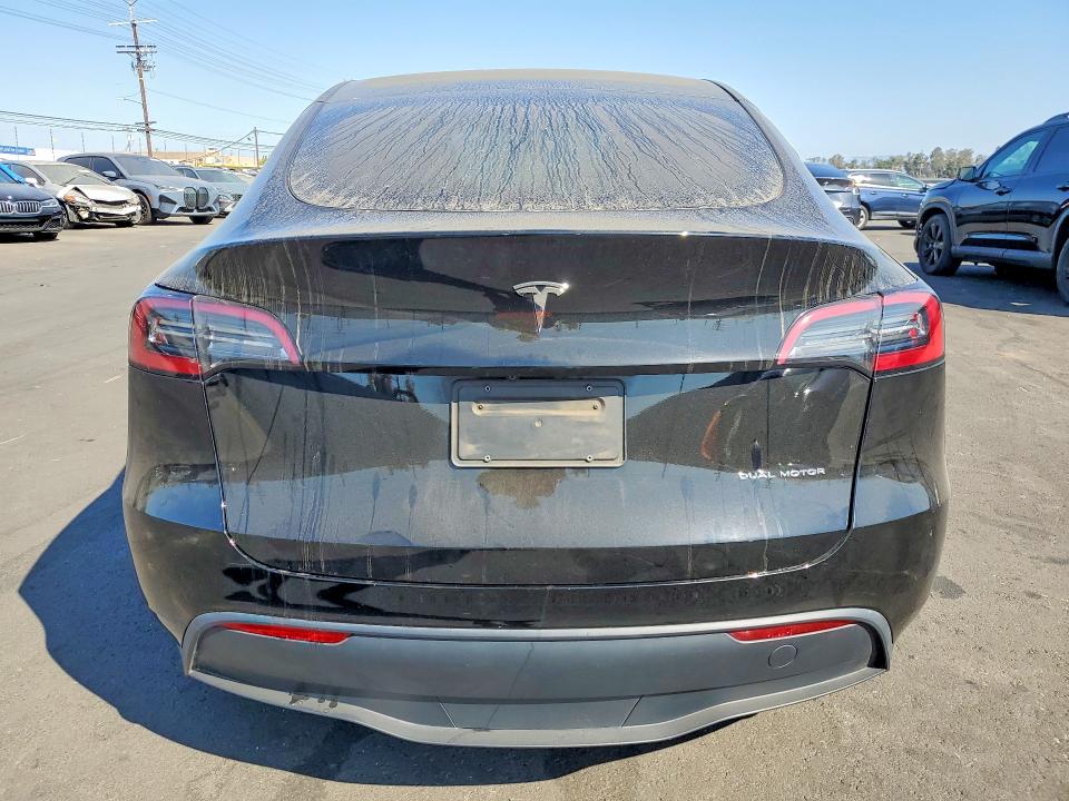 Photo 6 from auction – 2023 TESLA MODEL Y with VIN 7SAYGAEE6PF664942