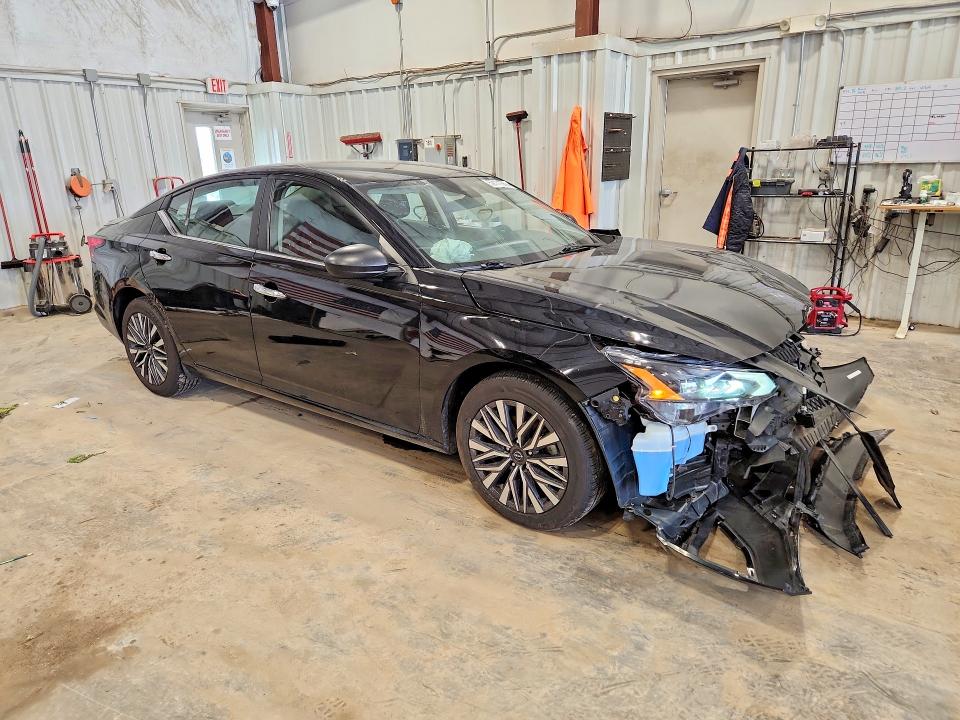 Photo 4 from auction – 2024 NISSAN ALTIMA with VIN 1N4BL4DV0RN323418