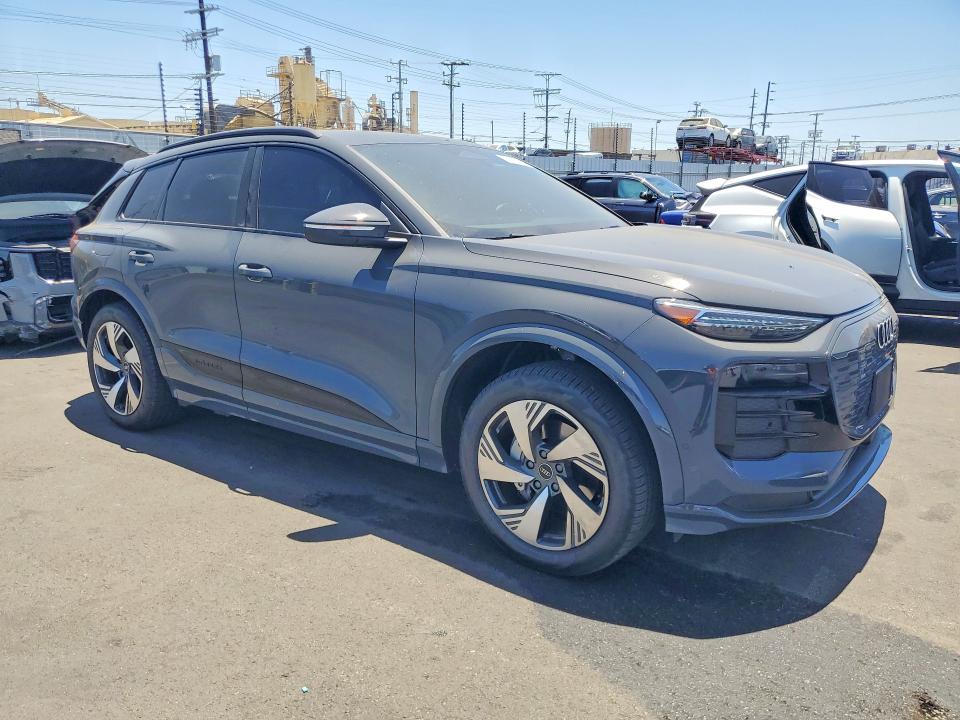 Фото 4 с аукциона – 2025 AUDI Q6 E-TRON с VIN WA124BGF8SA062840