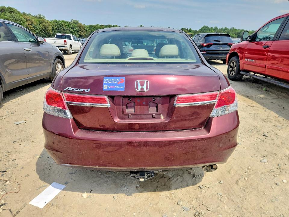 Снимка 6 от търг – 2011 HONDA ACCORD с VIN 1HGCP2F37BA067568