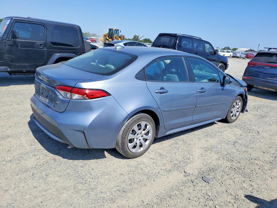 Photo 3 from auction – 2021 TOYOTA COROLLA with VIN 5YFEPMAE7MP229757