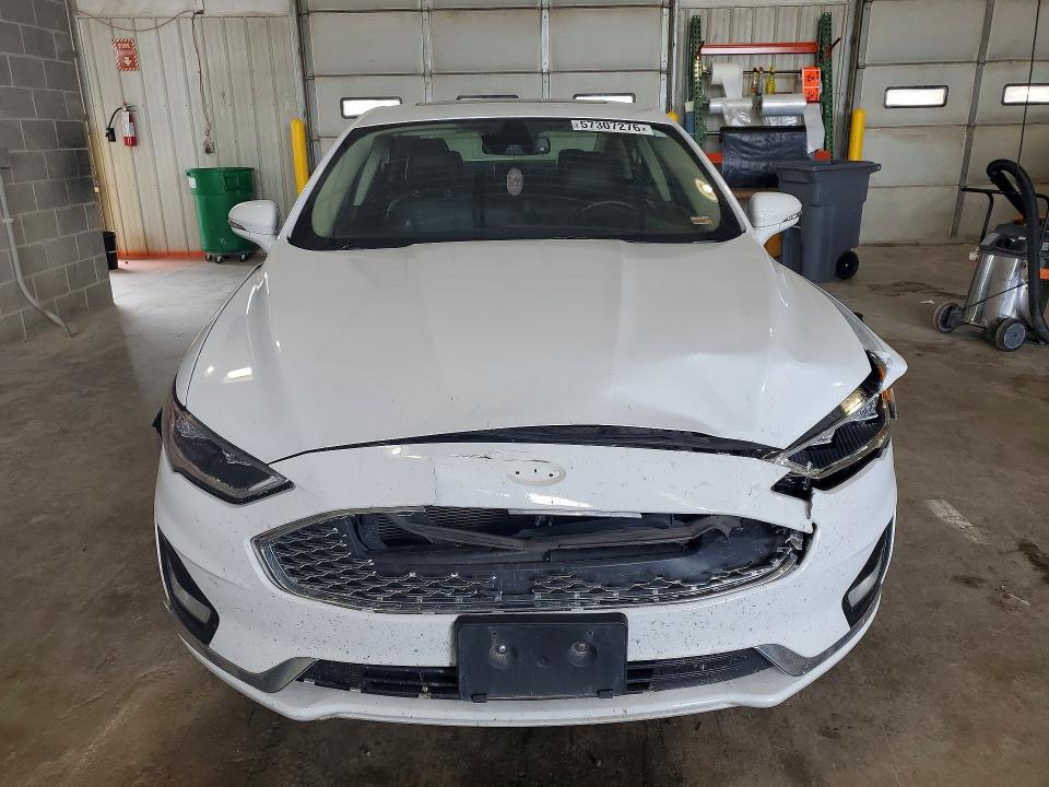 Photo 5 from auction – 2019 FORD FUSION with VIN 3FA6P0RU2KR106695