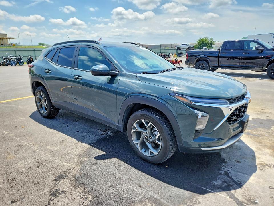 Photo 4 from auction – 2025 CHEVROLET TRAX with VIN KL77LHEP7SC241000