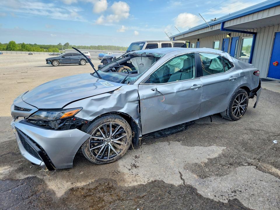 TOYOTA CAMRY 2023 with VIN 4T1G31AK9PU601840 - Photo from auction