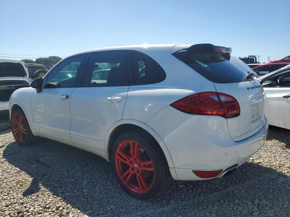 Photo 2 from auction – 2013 PORSCHE CAYENNE with VIN WP1AA2A21DLA09547
