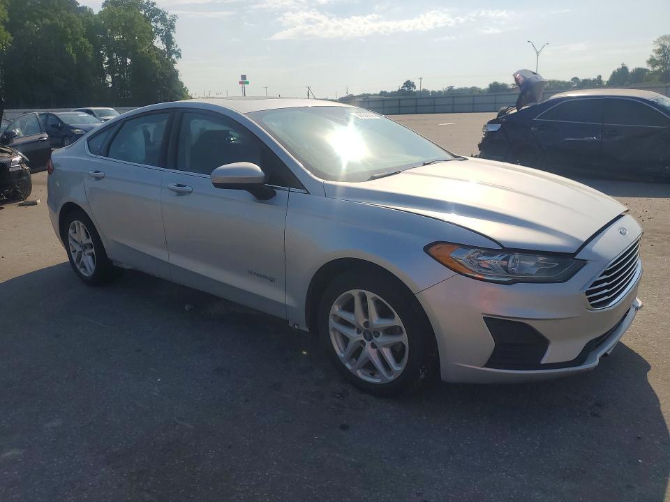 Photo 4 from auction – 2019 FORD FUSION with VIN 3FA6P0LU7KR167033