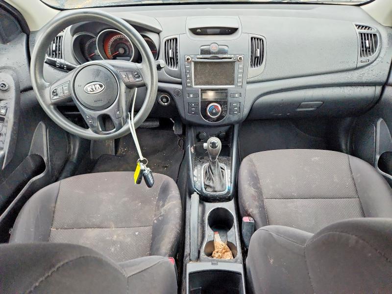 Photo 8 from auction – 2011 KIA FORTE with VIN KNAFU5A22B5323531