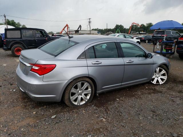 Photo 3 from auction – 2013 CHRYSLER 200 TOURIN with VIN 1C3CCBBB8DN593120