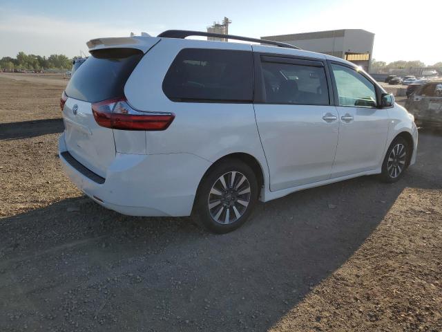 Photo 3 from auction – 2020 TOYOTA SIENNA XLE with VIN 5TDDZ3DC2LS237894
