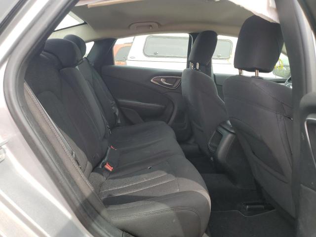 Photo 10 from auction – 2015 CHRYSLER 200 LIMITE with VIN 1C3CCCAB3FN660152