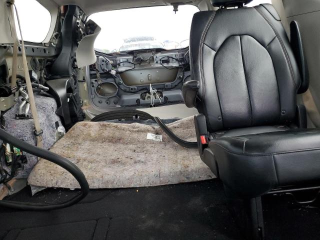 Photo 10 from auction – 2017 CHRYSLER PACIFICA T with VIN 2C4RC1BG5HR530061