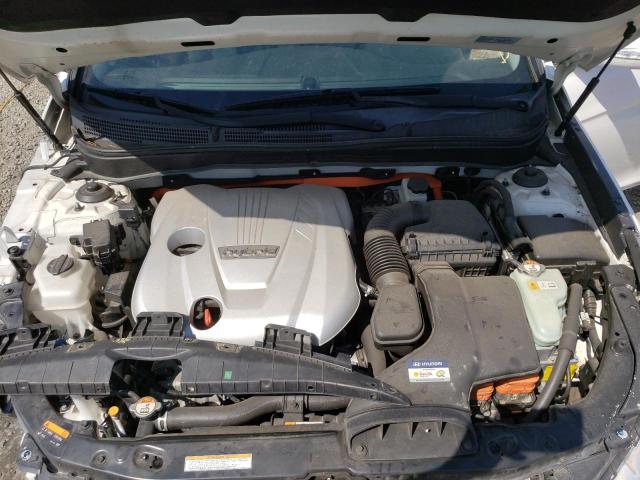 Photo 11 from auction – 2015 HYUNDAI SONATA HYB with VIN KMHEC4A40FA125648