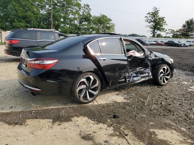 Photo 3 from auction – 2017 HONDA ACCORD with VIN 1HGCR2F70HA002521