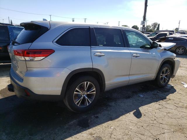 Photo 3 from auction – 2017 TOYOTA HIGHLANDER with VIN 5TDZZRFH7HS199619
