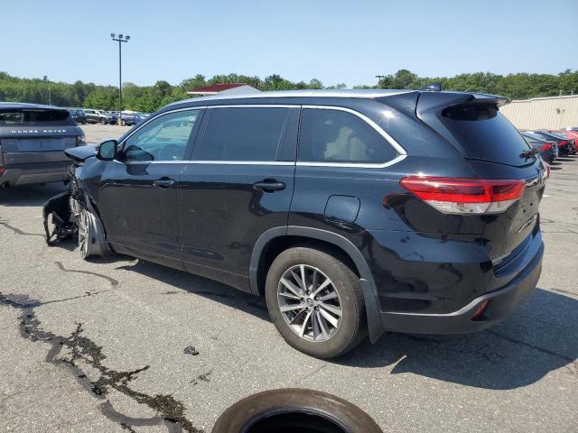 Photo 2 from auction – 2018 TOYOTA HIGHLANDER with VIN 5TDJZRFH4JS561361