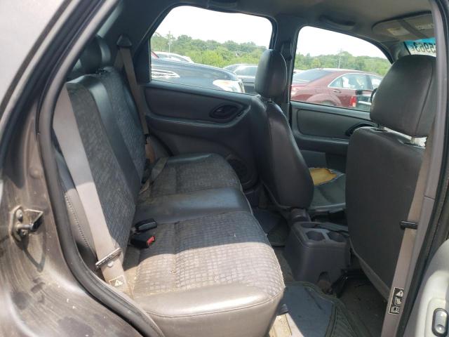 Photo 10 from auction – 2002 FORD ESCAPE XLS with VIN 1FMYU01B72KC15336