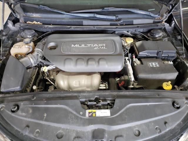 Photo 11 from auction – 2016 CHRYSLER 200 LIMITE with VIN 1C3CCCAB9GN126817