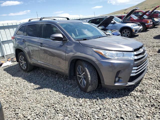 Zdjęcie 4 z aukcji – 2018 TOYOTA HIGHLANDER z VIN 5TDJZRFH5JS912875