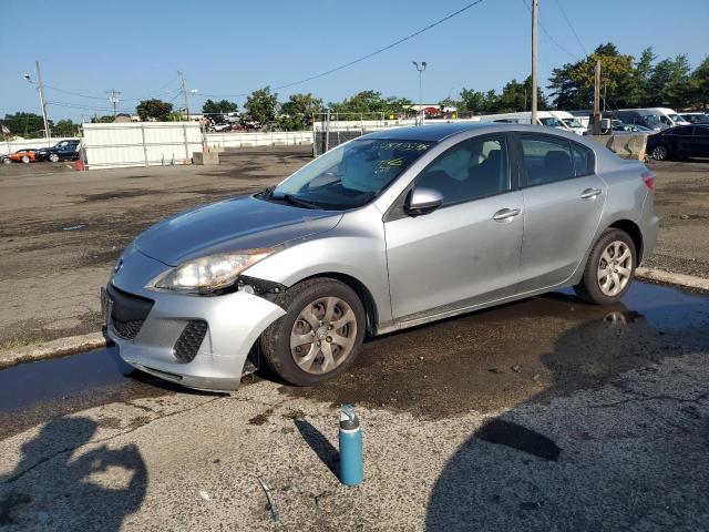 MAZDA 3 I 2013 with VIN JM1BL1TG3D1726577 - Photo from auction