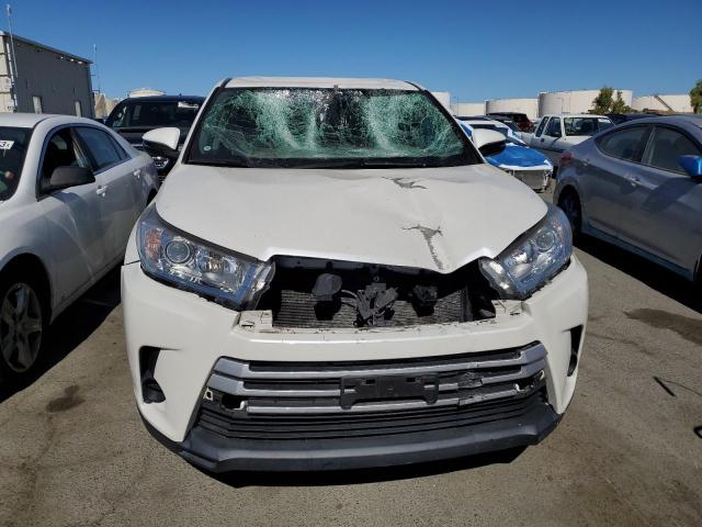 Photo 5 from auction – 2017 TOYOTA HIGHLANDER with VIN 5TDBZRFH2HS469230