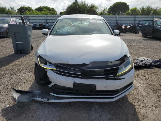 Photo 5 from auction – 2017 VOLKSWAGEN JETTA S with VIN 3VW2B7AJ5HM380218