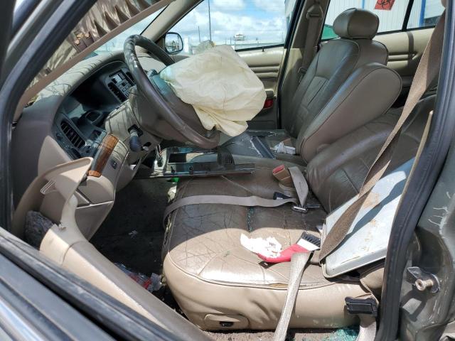 Photo 7 from auction – 2002 FORD CROWN VICT with VIN 2FAFP74W02X131484