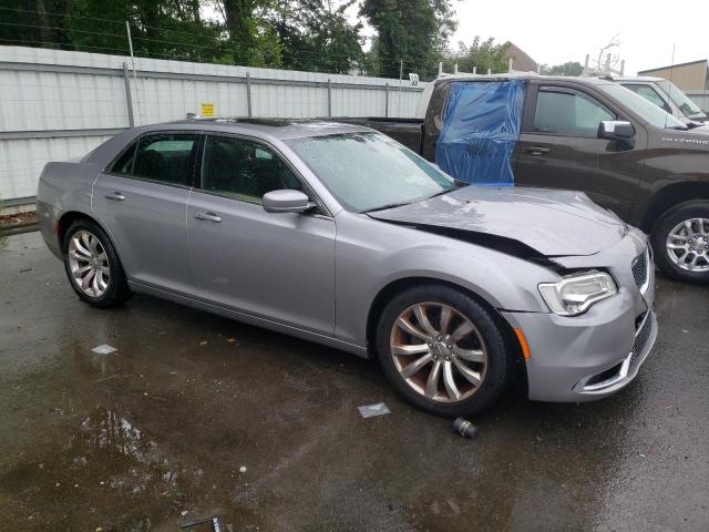 Снимка 4 от търг – 2016 CHRYSLER 300 LIMITE с VIN 2C3CCAAG9GH343700