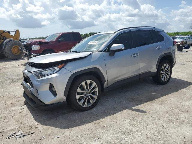 TOYOTA RAV4 XLE P 2019 with VIN JTMC1RFV3KD506080 - Photo from auction