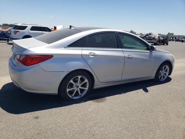 Photo 3 from auction – 2013 HYUNDAI SONATA SE with VIN 5NPEC4AC5DH588774