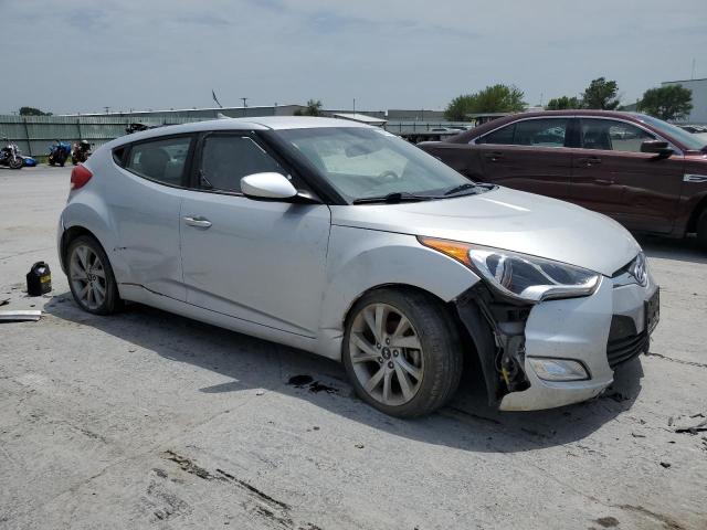 Photo 4 from auction – 2017 HYUNDAI VELOSTER with VIN KMHTC6AD2HU307808