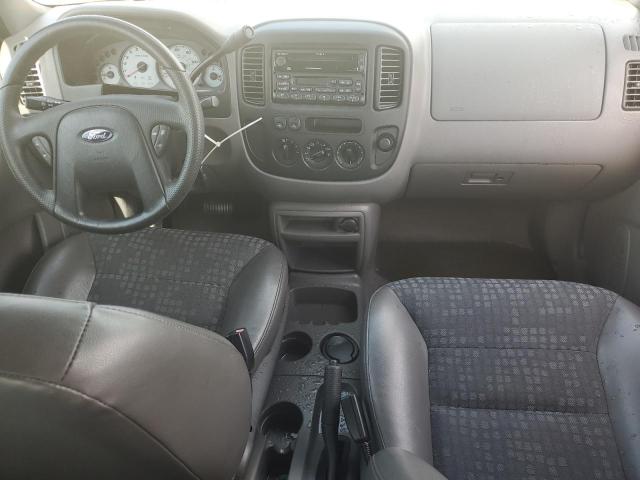 Photo 8 from auction – 2002 FORD ESCAPE XLS with VIN 1FMYU011X2KA15915