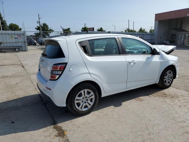Photo 3 from auction – 2017 CHEVROLET SONIC with VIN 1G1JG6SH2H4142532