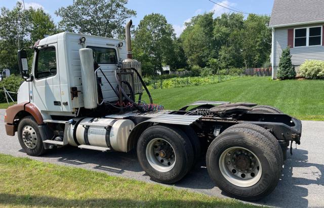 Photo 3 from auction – 2013 VOLVO VN VNM with VIN 4V4MC9EH4DN136947