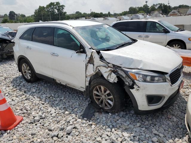 Photo 4 from auction – 2017 KIA SORENTO LX with VIN 5XYPGDA32HG198645