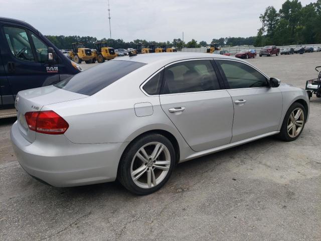 Photo 3 from auction – 2014 VOLKSWAGEN PASSAT SE with VIN 1VWBT7A37EC047790
