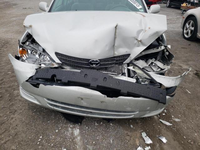 Photo 11 from auction – 2003 TOYOTA CAMRY LE with VIN 4T1BF32K53U565862