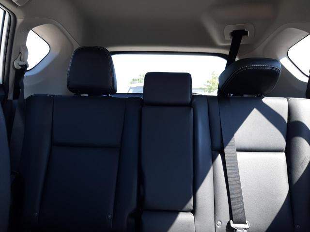 Photo 10 from auction – 2017 TOYOTA RAV4 LIMIT with VIN 2T3DFREV2HW619246