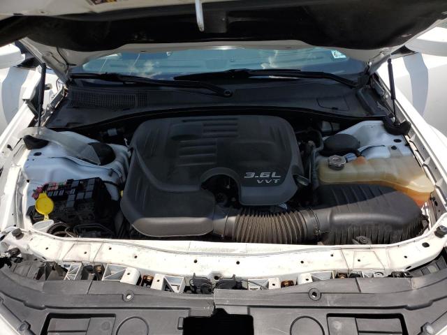 Foto 11 de la subasta – 2016 CHRYSLER 300 LIMITE con VIN 2C3CCAAG4GH194547