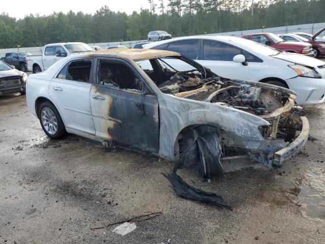 Photo 4 from auction – 2014 CHRYSLER 300C with VIN 2C3CCAET2EH109189