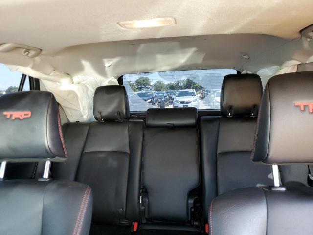 Photo 10 from auction – 2018 TOYOTA 4RUNNER SR with VIN JTEBU5JR3J5489792