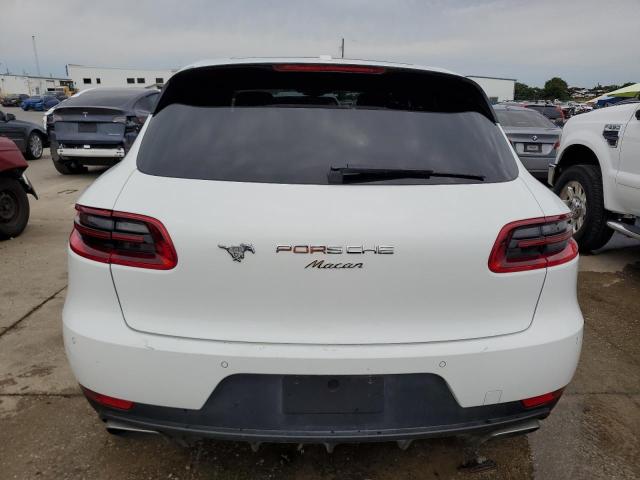 Photo 6 from auction – 2017 PORSCHE MACAN with VIN WP1AA2A53HLB08077