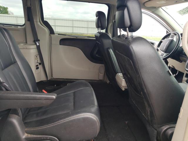 Photo 11 from auction – 2016 CHRYSLER TOWN & COU with VIN 2C4RC1BG4GR303524