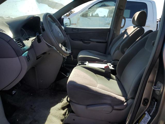 Photo 7 from auction – 2005 TOYOTA SIENNA CE with VIN 5TDZA23C05S310112