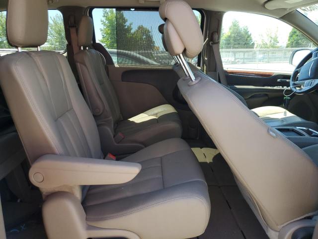 Photo 10 from auction – 2015 CHRYSLER TOWN & COU with VIN 2C4RC1BG8FR699360