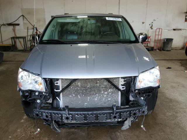 Photo 5 from auction – 2013 CHRYSLER TOWN & COU with VIN 2C4RC1CG7DR745465